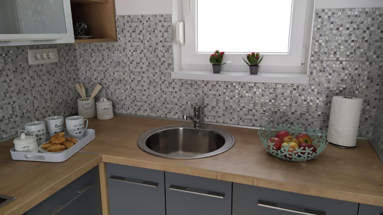 Urban Apartment Vukic Трогир Экстерьер фото
